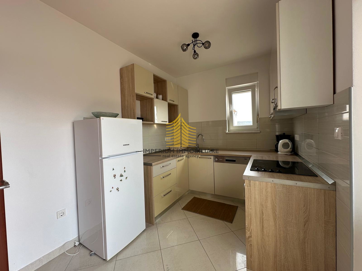 Stanovanje, prodaja, Okrug, Okrug Gornji, 71,40 m2, 2,5-sobno (2S+DB)