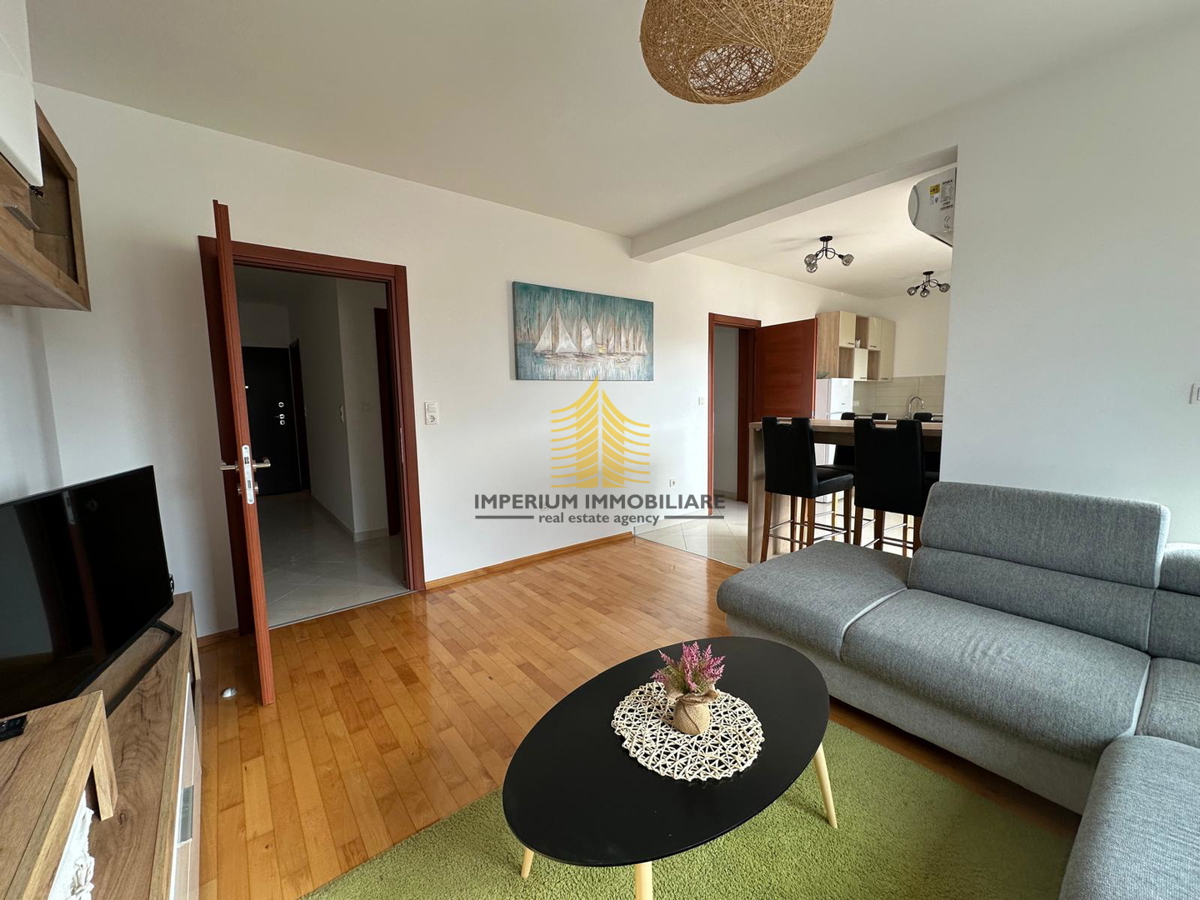 Stanovanje, prodaja, Okrug, Okrug Gornji, 71,40 m2, 2,5-sobno (2S+DB)