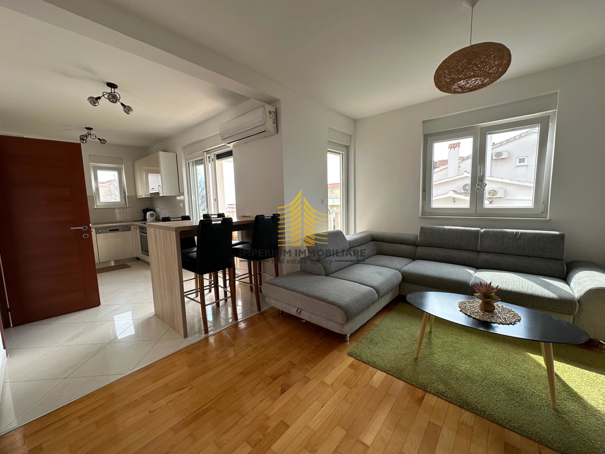 Stanovanje, prodaja, Okrug, Okrug Gornji, 71,40 m2, 2,5-sobno (2S+DB)