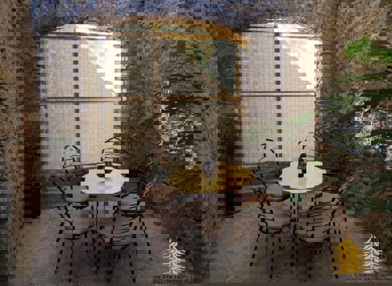 Nepremičnine za počitek, Prodaja, Preko, 300 m2, Stanovanje