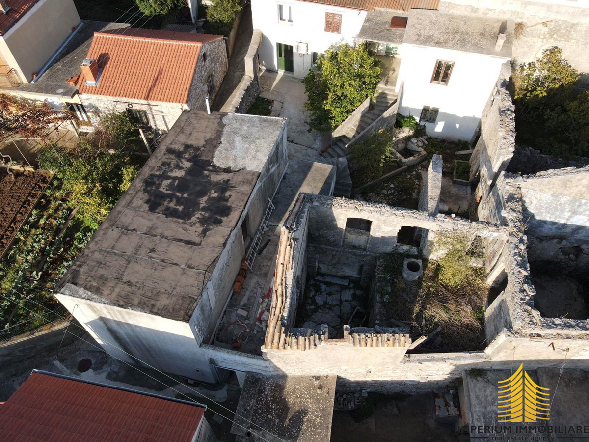 Nepremičnine za počitek, Prodaja, Preko, 300 m2, Stanovanje