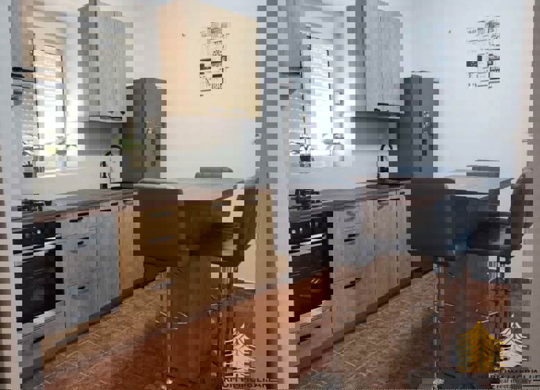 Nepremičnine za počitek, Prodaja, Preko, 300 m2, Stanovanje