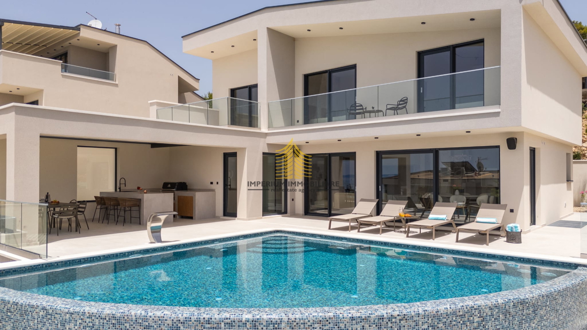 Hiša, Prodaja, Podstrana, 300m2, Vila