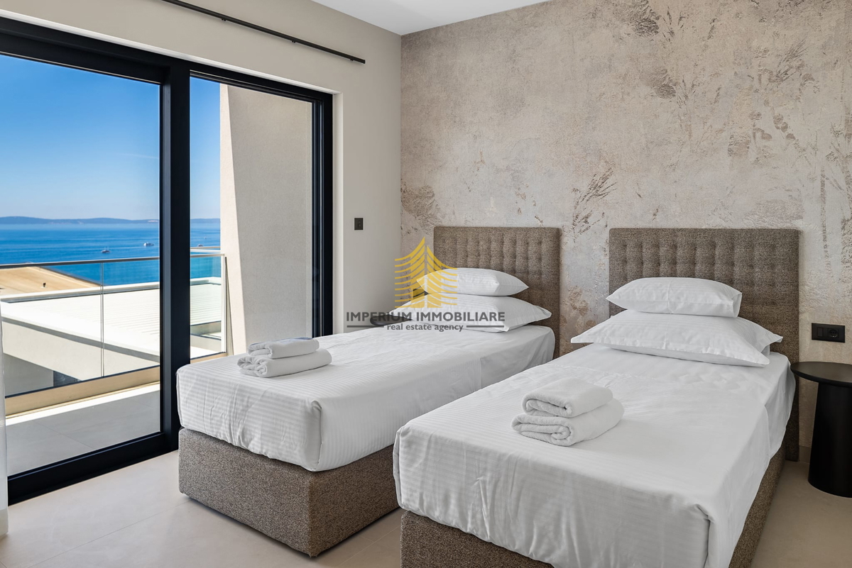 Hiša, Prodaja, Podstrana, 300m2, Vila