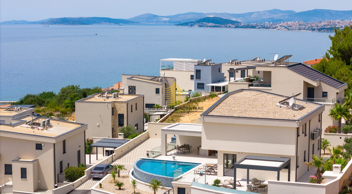 Hiša, Prodaja, Podstrana, 300m2, Vila