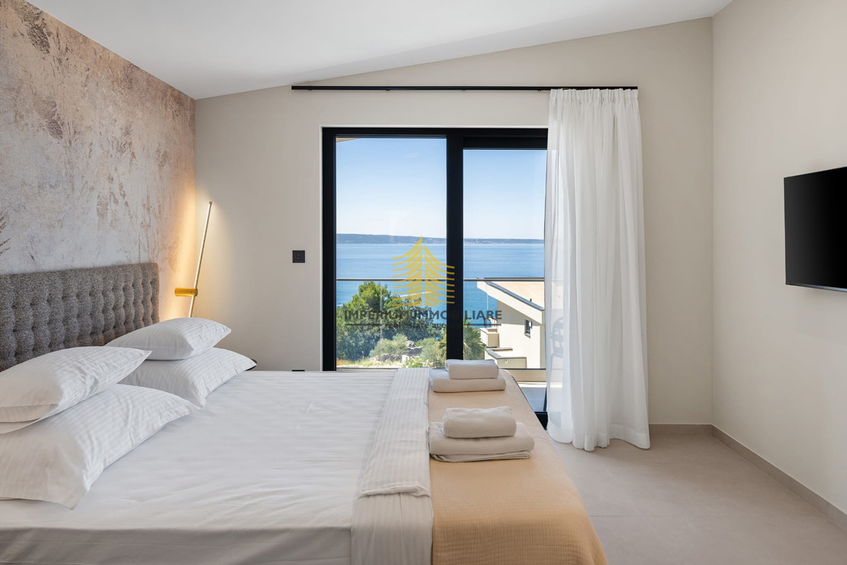 Hiša, Prodaja, Podstrana, 300m2, Vila