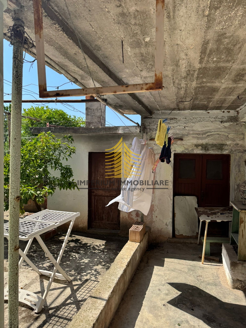 Hiša, Prodaja, Okrog, Okrog Gornji, 110 m2, V vrsti