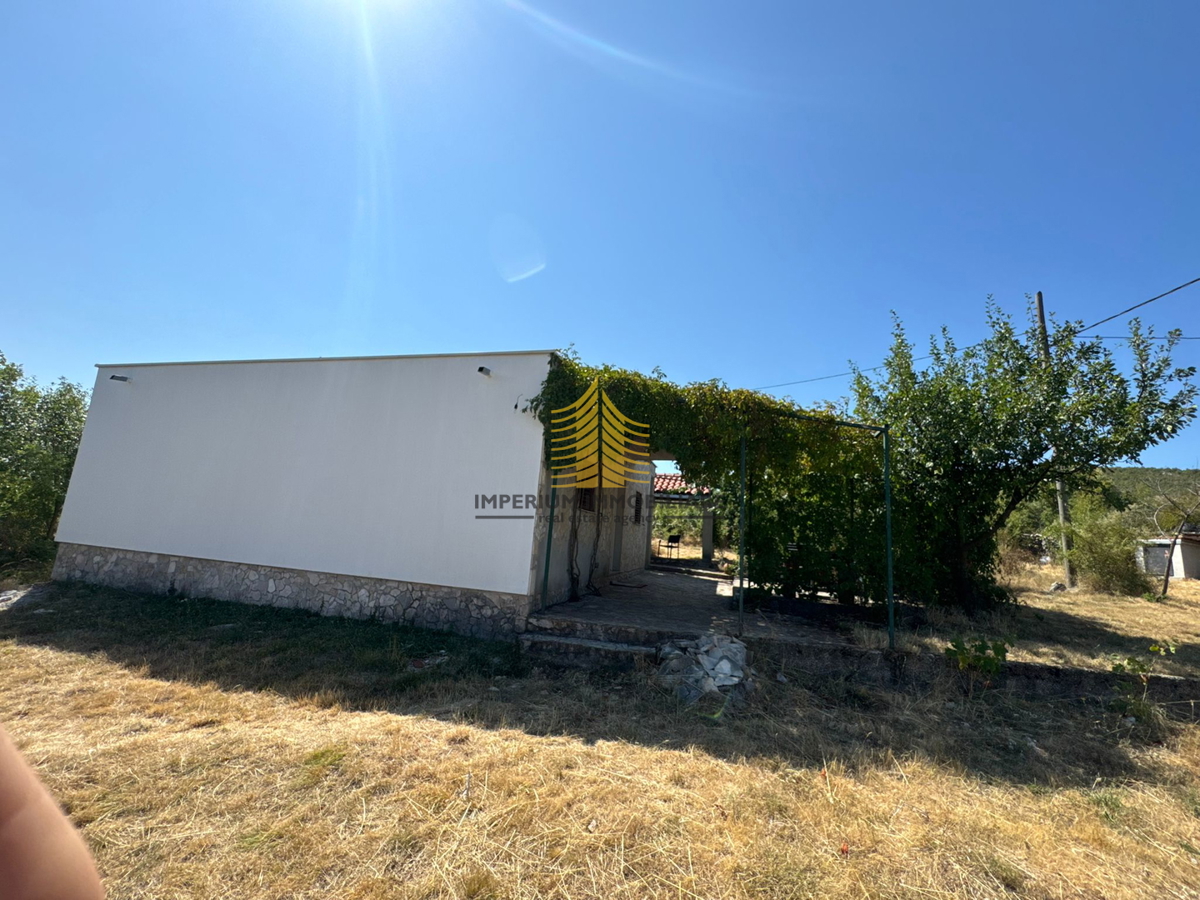 Hiša, Prodaja, Klis, Veliki Bročanac, 83 m2, Samostojna
