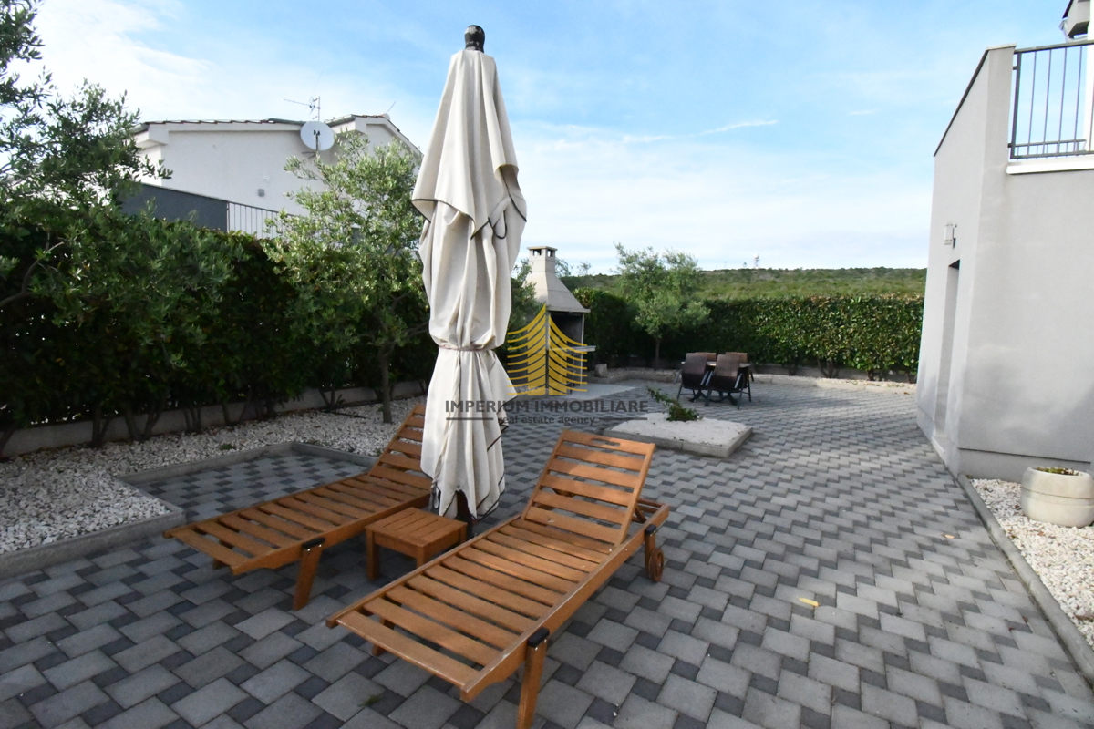 Hiša, prodaja, Sukošan, Debeljak, 251 m2, vila