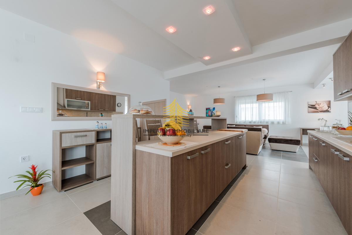 Hiša, Prodaja, Sukošan, Debeljak, 188 m2, Vila