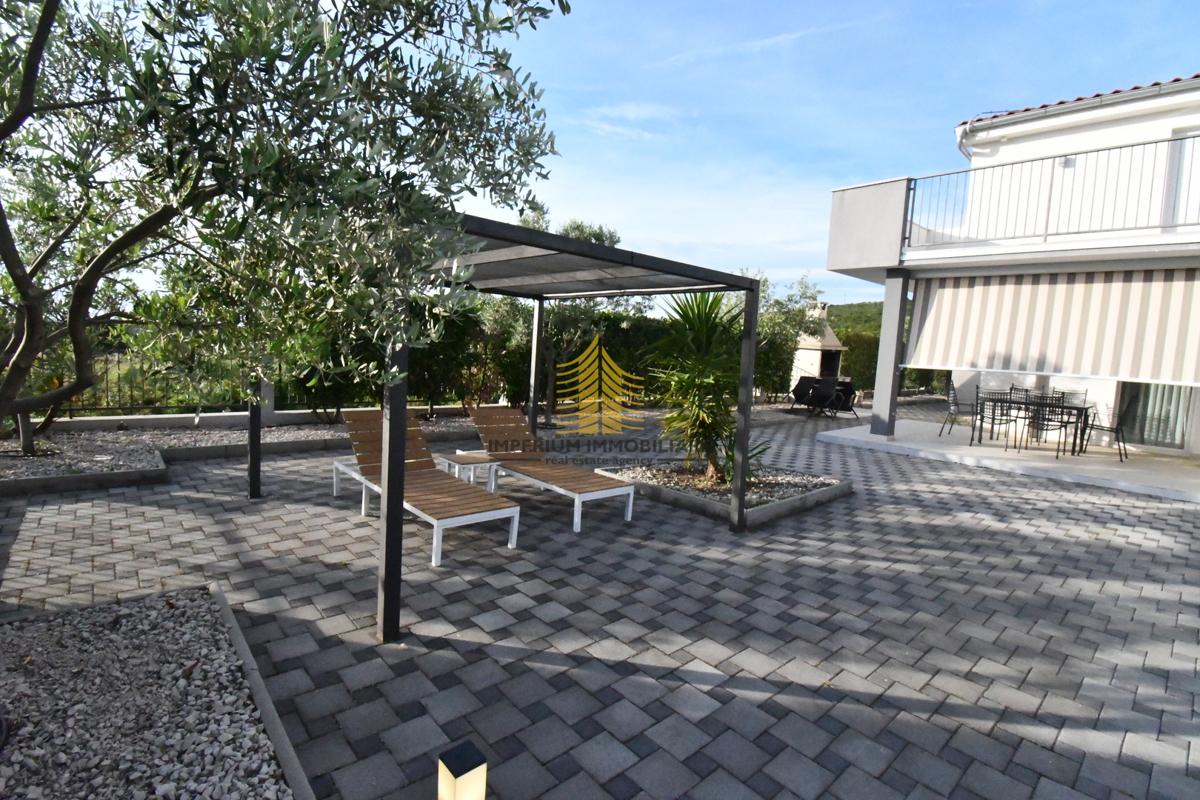 Hiša, Prodaja, Sukošan, Debeljak, 188 m2, Vila