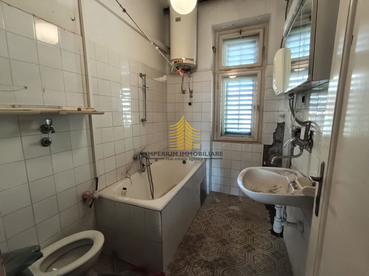 Stan, prodaja, Split, Gripe, 65 m2, 2,5-prostorsko (2P+DB)