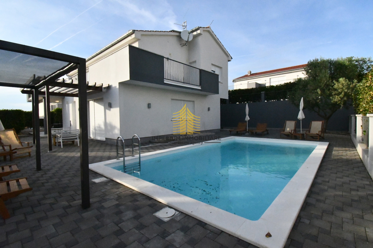 Hiša, Prodaja, Sukošan, Debeljak, 188 m2, Vila