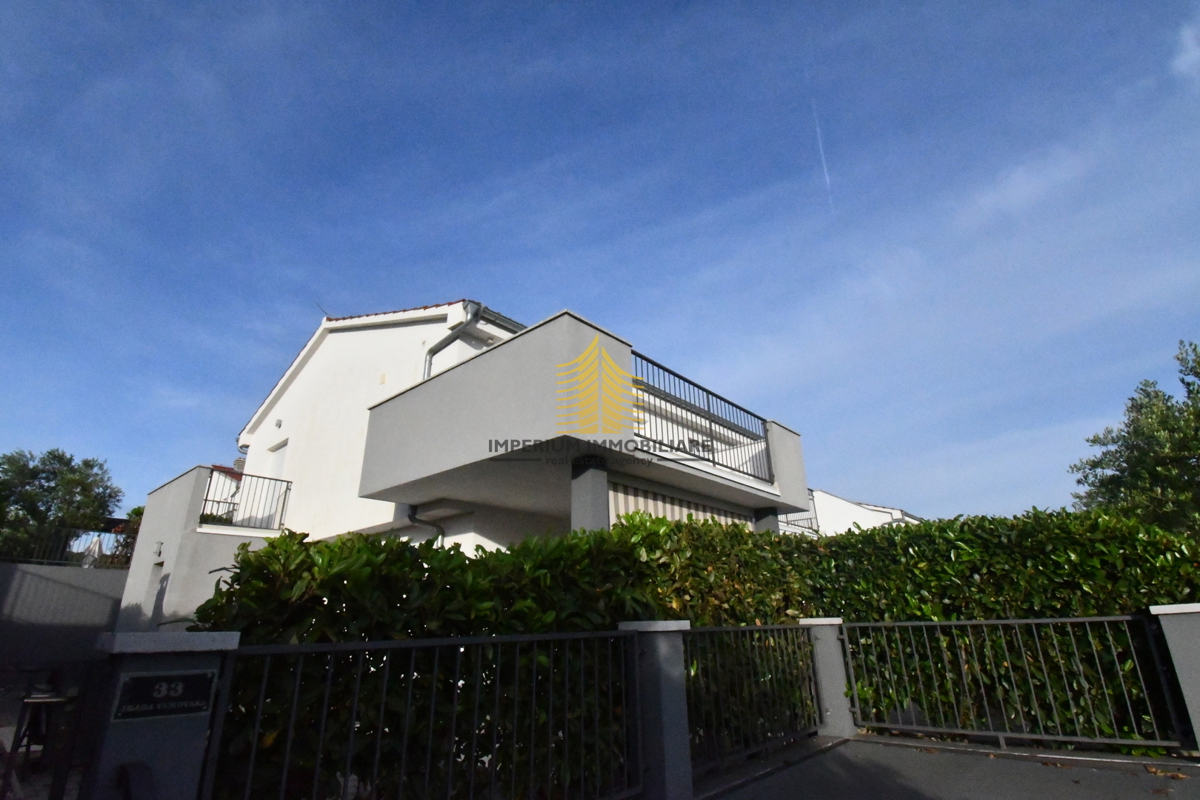 Hiša, Prodaja, Sukošan, Debeljak, 188 m2, Vila