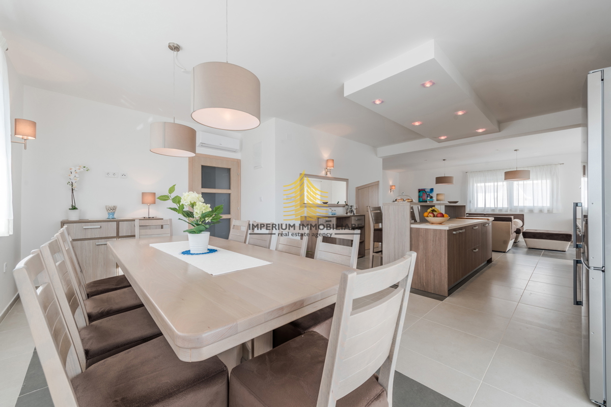 Hiša, Prodaja, Sukošan, Debeljak, 188 m2, Vila