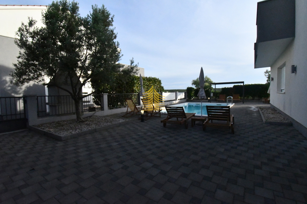 Hiša, Prodaja, Sukošan, Debeljak, 188 m2, Vila