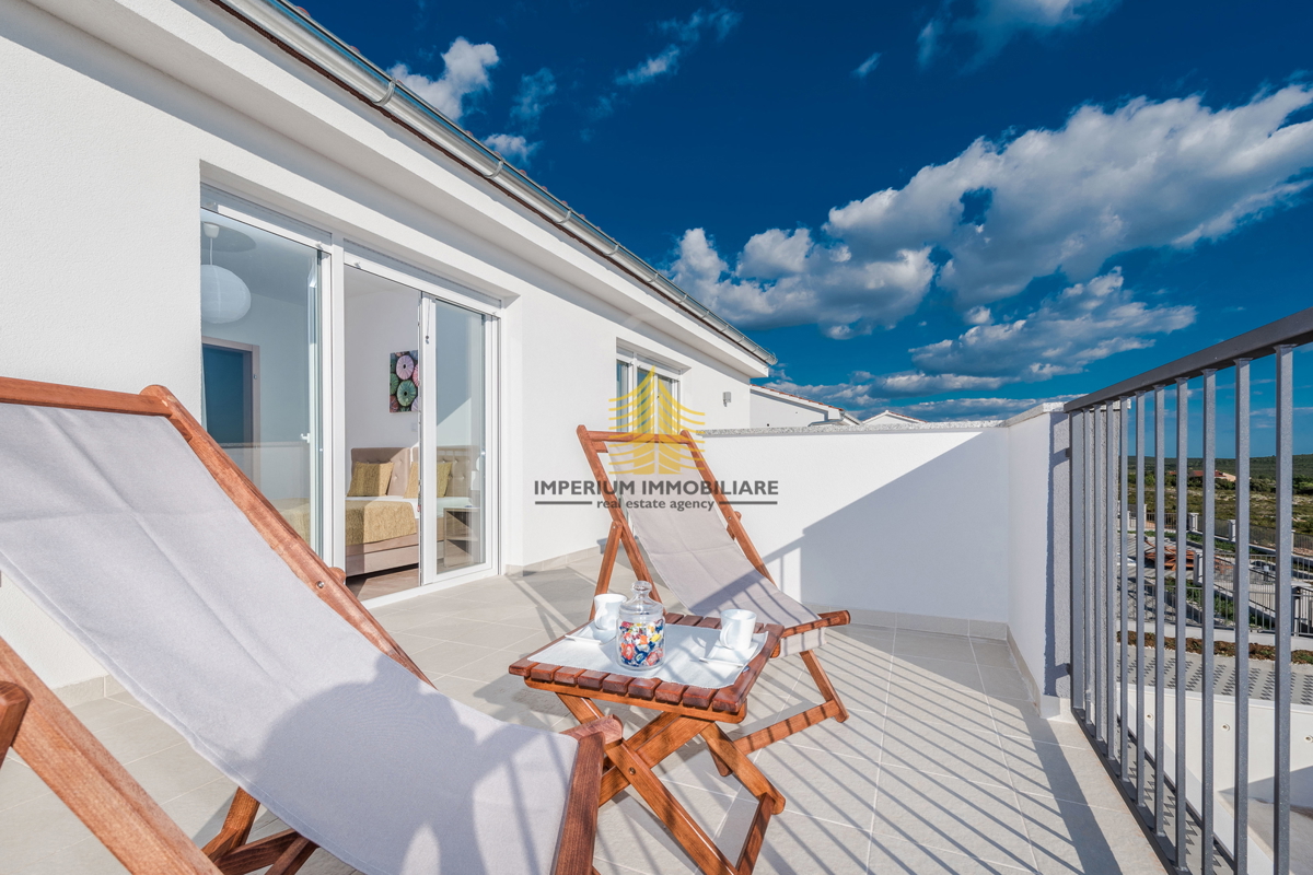 Hiša, Prodaja, Sukošan, Debeljak, 188 m2, Vila