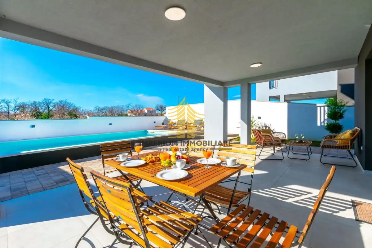 Hiša, Prodaja, Zadar in okolica, Murvica, 100 m2, V vrsti