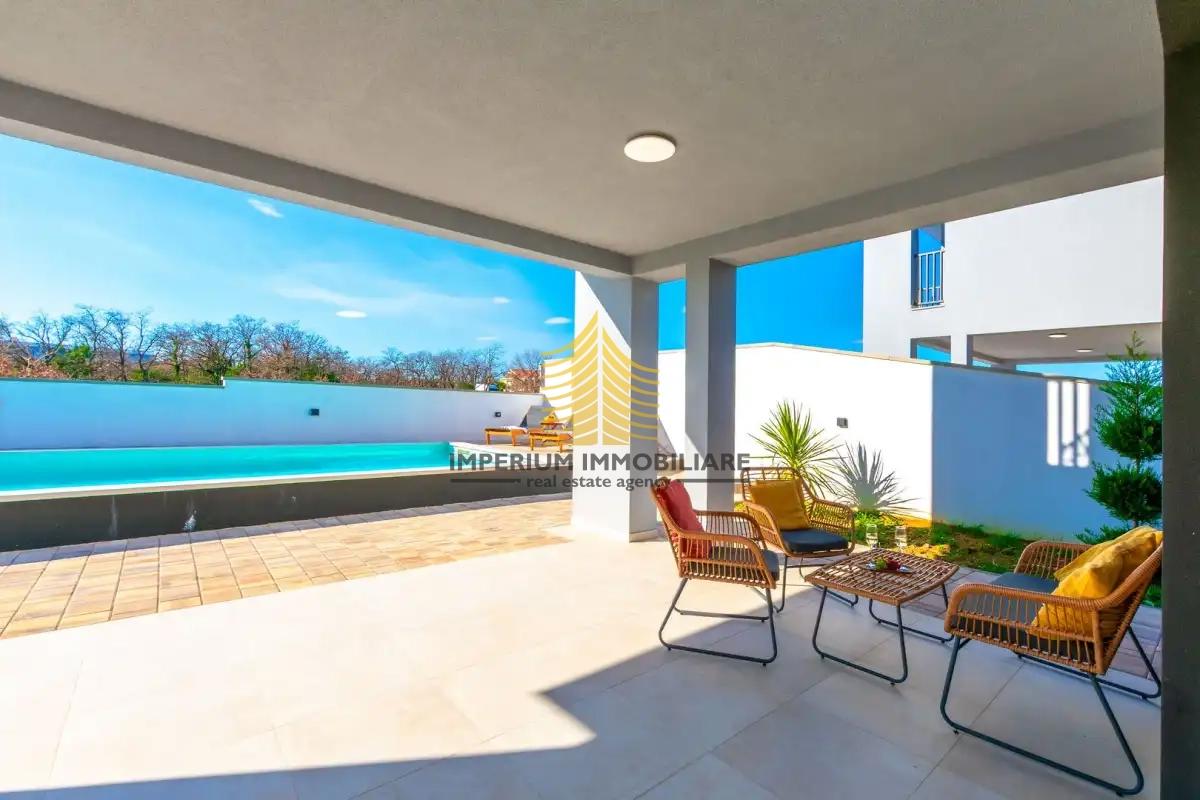 Hiša, Prodaja, Zadar in okolica, Murvica, 100 m2, V vrsti