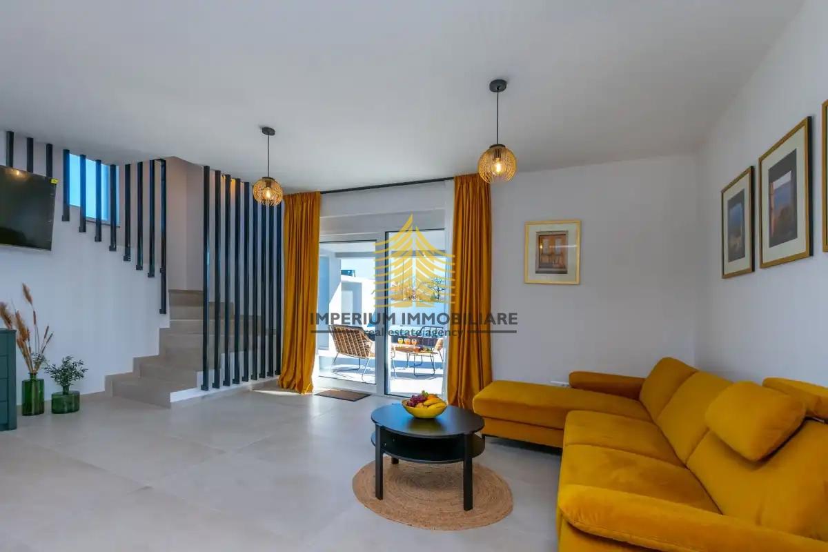 Hiša, Prodaja, Zadar in okolica, Murvica, 100 m2, V vrsti