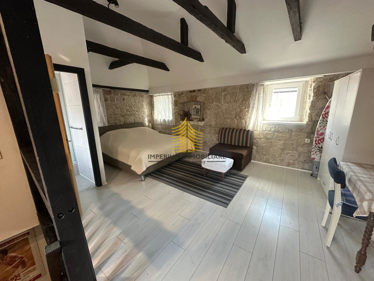 Stanovanje, prodaja, Trogir, 51,71 m2, 1,5-sobno (1S+DB)