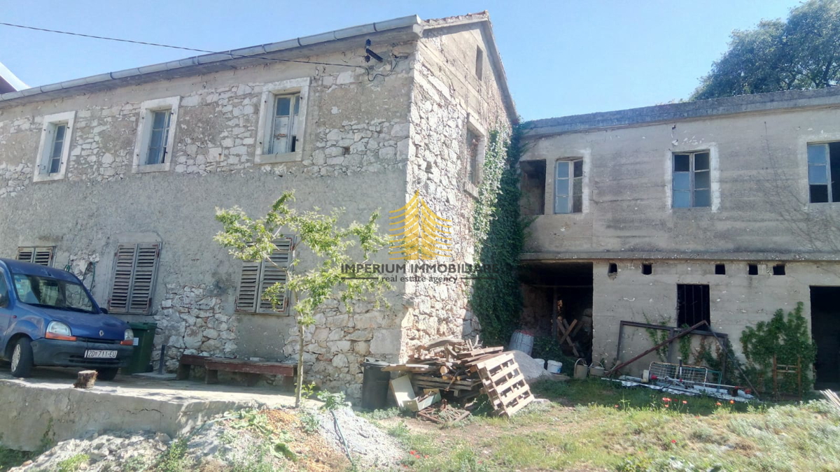 Hiša, Prodaja, Tkon, 350 m2, Samostojna
