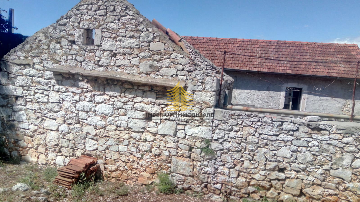 Hiša, Prodaja, Tkon, 350 m2, Samostojna