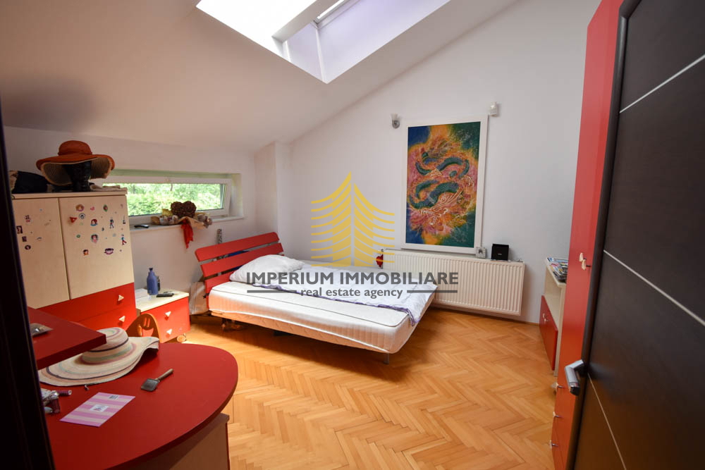 Hiša, Prodaja, Zagreb, Gajnice, 300 m2, Samostojna