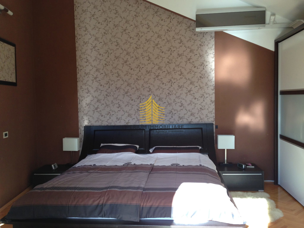 Hiša, Prodaja, Zagreb, Gajnice, 300 m2, Samostojna