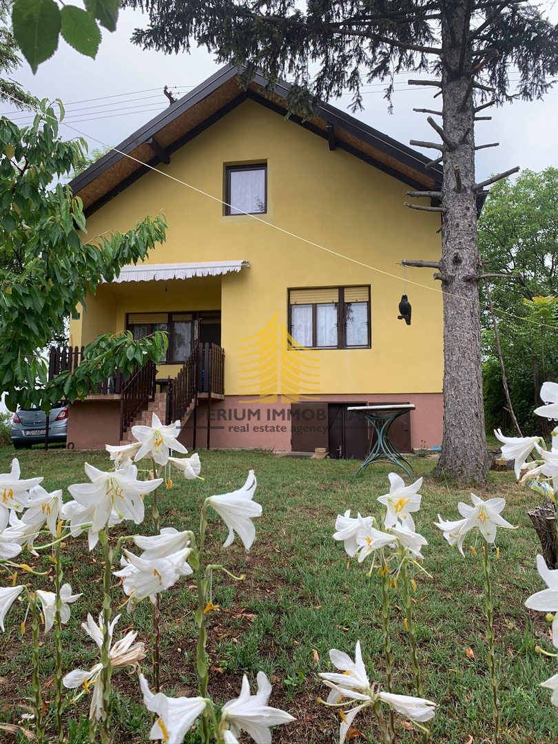 Hiša, prodaja, Batina, 80 m2, samostojna