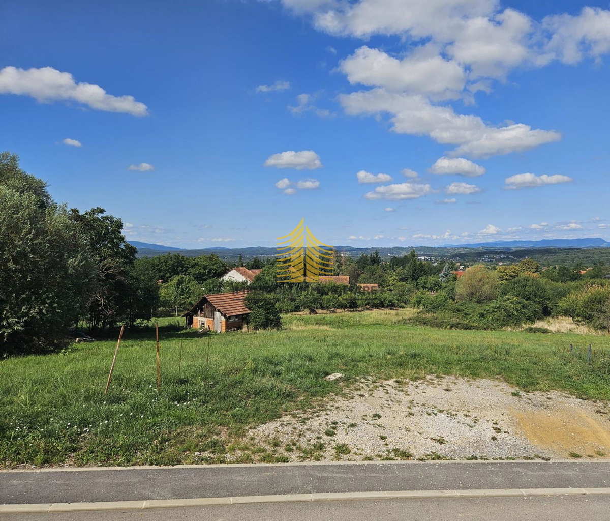 Zemljišče, prodaja, Bistra, Poljanica Bistranska, 1676 m2, zazidljivo