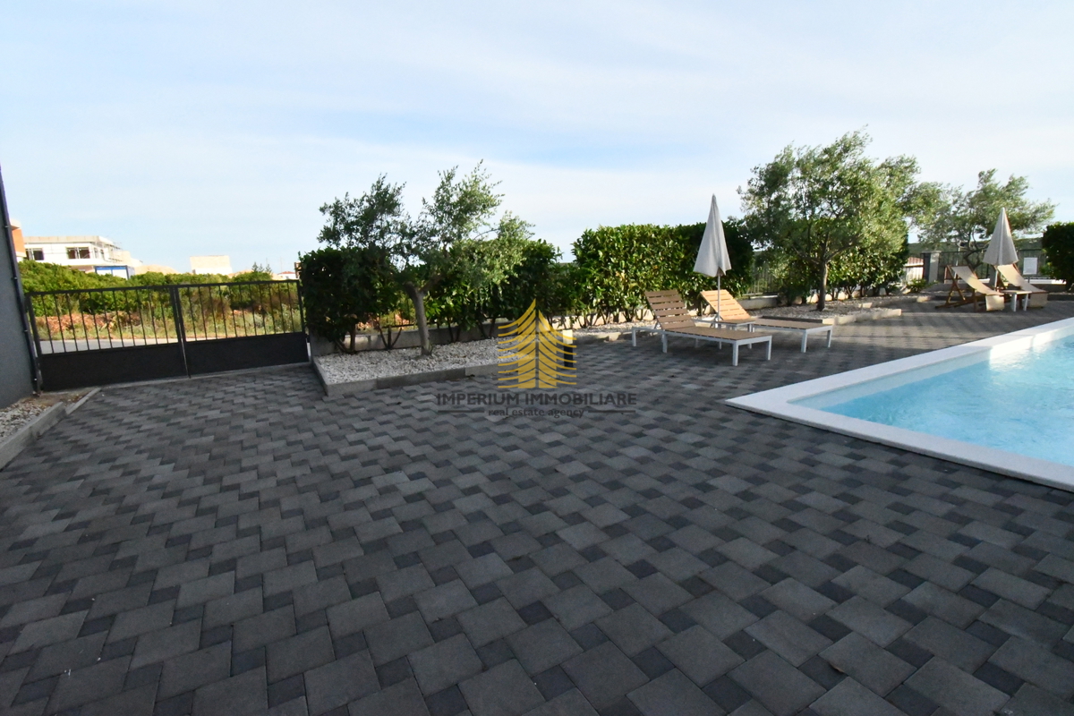 Hiša, Prodaja, Sukošan, Debeljak, 188 m2, Vila