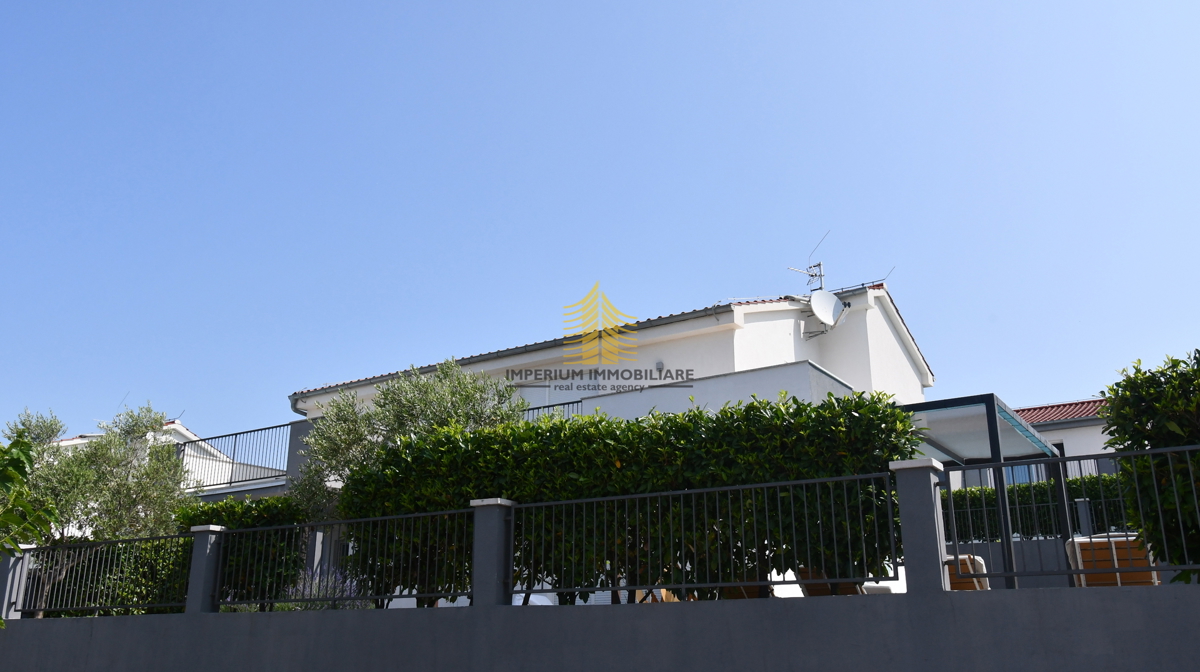 Hiša, Prodaja, Sukošan, Debeljak, 188 m2, Vila