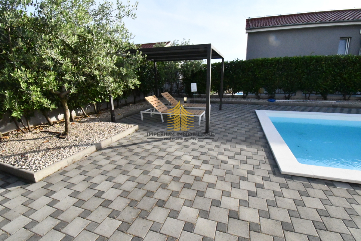 Hiša, Prodaja, Sukošan, Debeljak, 188 m2, Vila