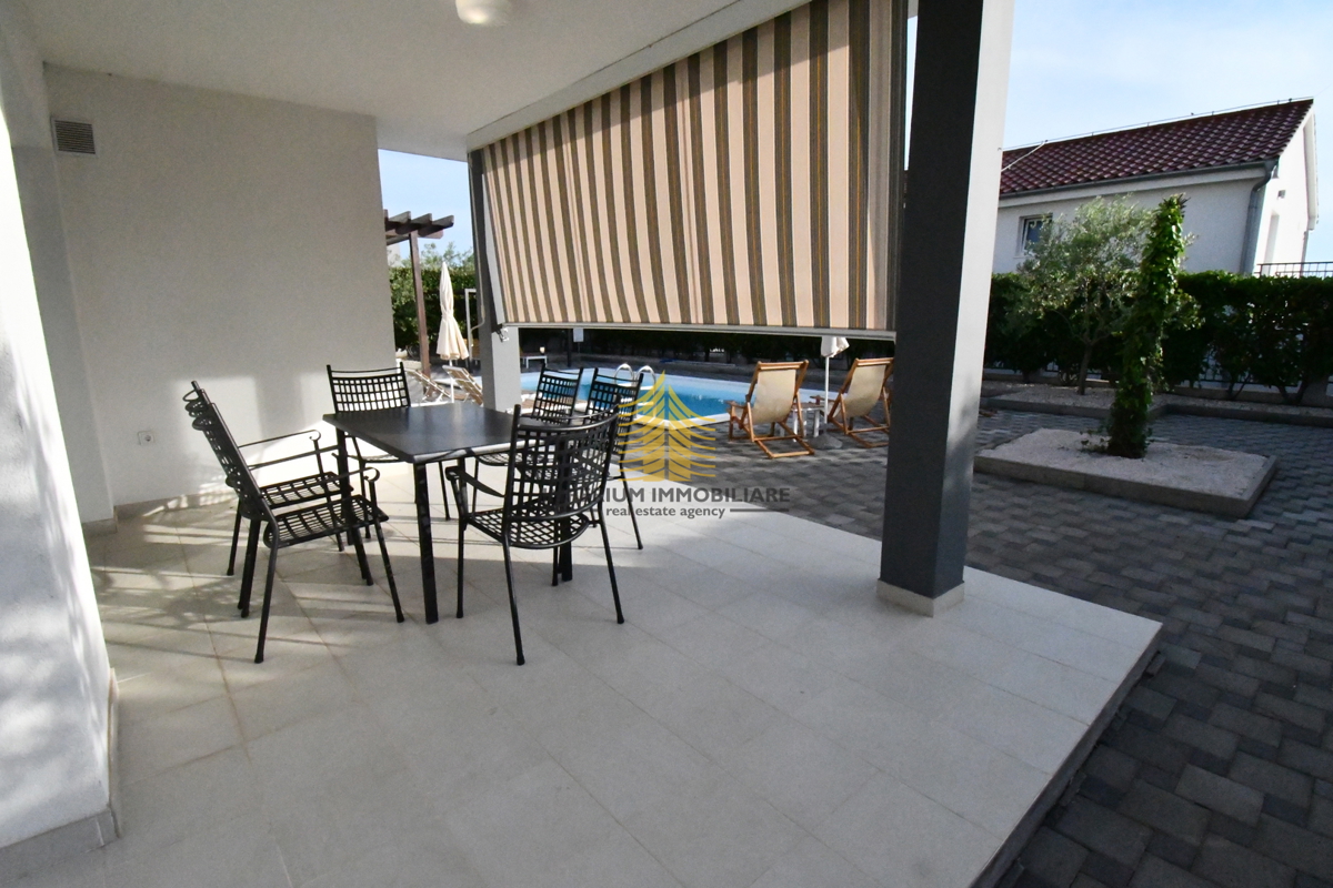 Hiša, Prodaja, Sukošan, Debeljak, 188 m2, Vila