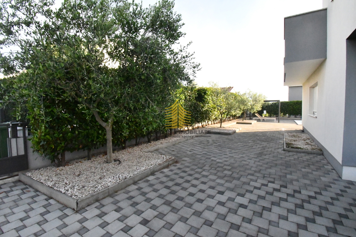 Hiša, Prodaja, Sukošan, Debeljak, 188 m2, Vila