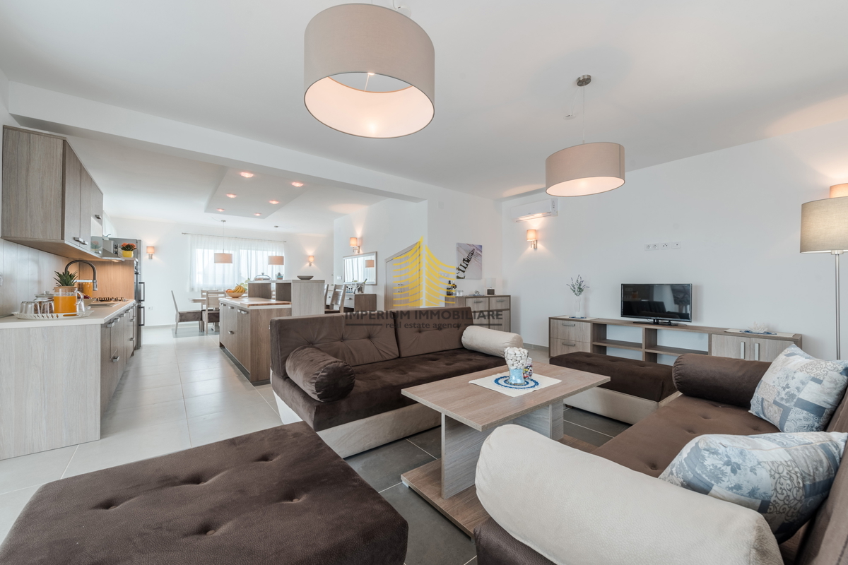 Hiša, Prodaja, Sukošan, Debeljak, 188 m2, Vila