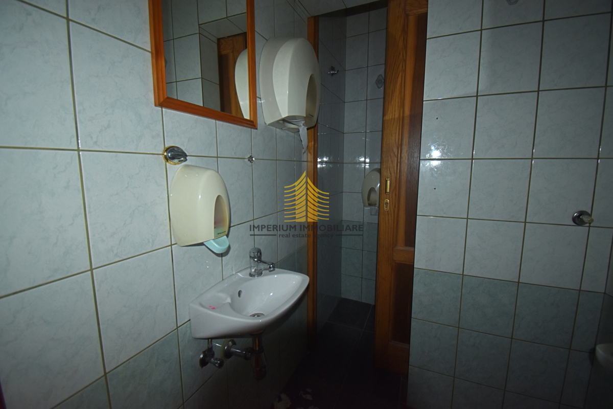 Poslovni prostor, prodaja, Trešnjevka - sever, Trešnjevka, 67 m2, poslovni lokal ob cesti