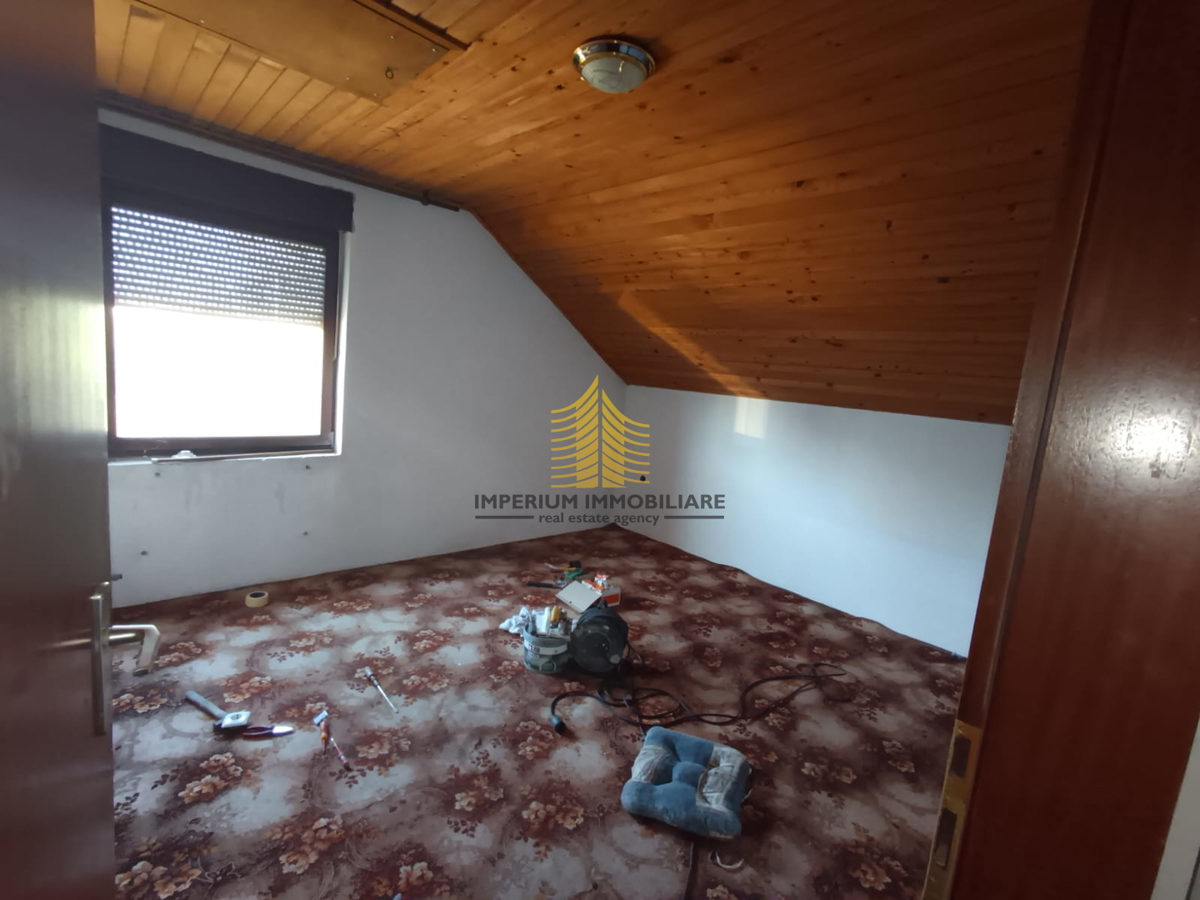 Hiša, Prodaja, Sesvete, 300 m2, Samostojna