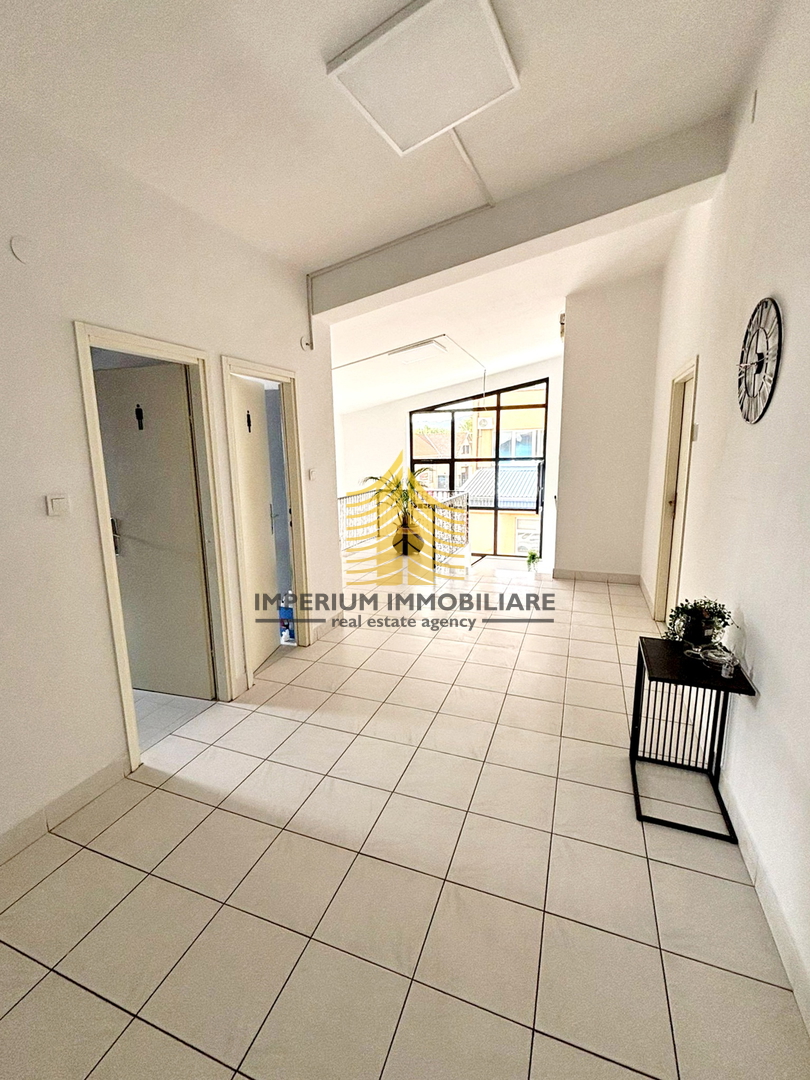 Poslovni prostor, prodaja, Samobor, Center, 631 m2, Poslovni kompleks