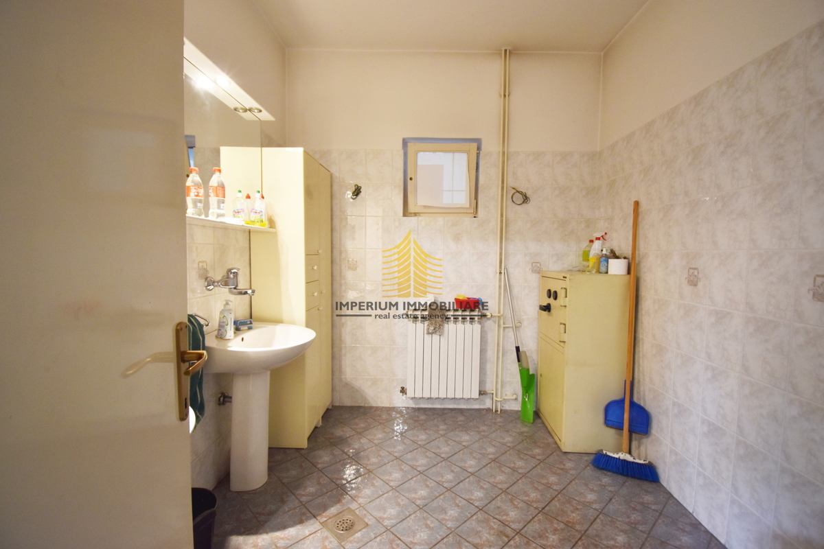 Hiša, prodaja, Sveta Nedelja, Strmec, 981 m2, poslovno-stanovanjska stavba