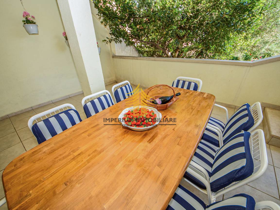 Hiša, prodaja, Supetar, 200 m2, samostojna