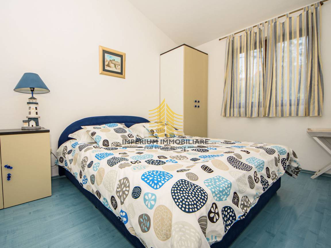 Hiša, prodaja, Supetar, 200 m2, samostojna