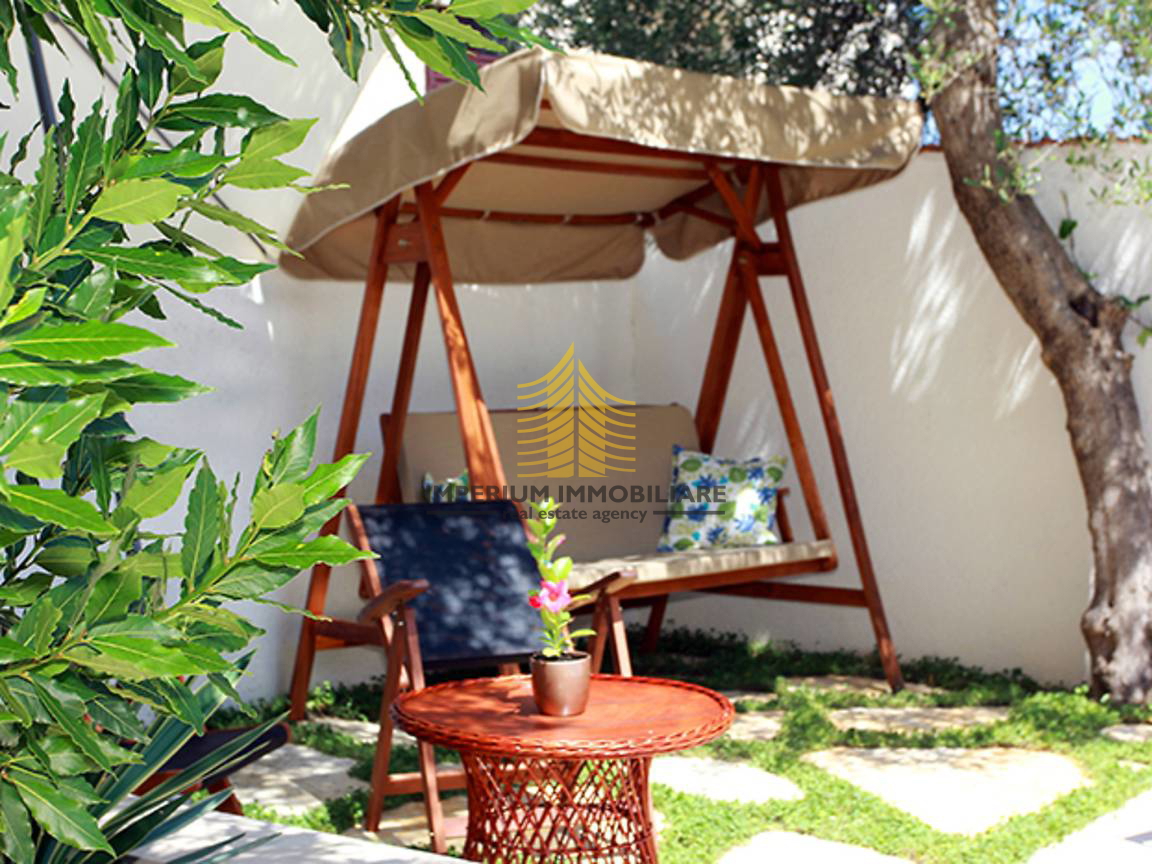 Hiša, prodaja, Supetar, 200 m2, samostojna