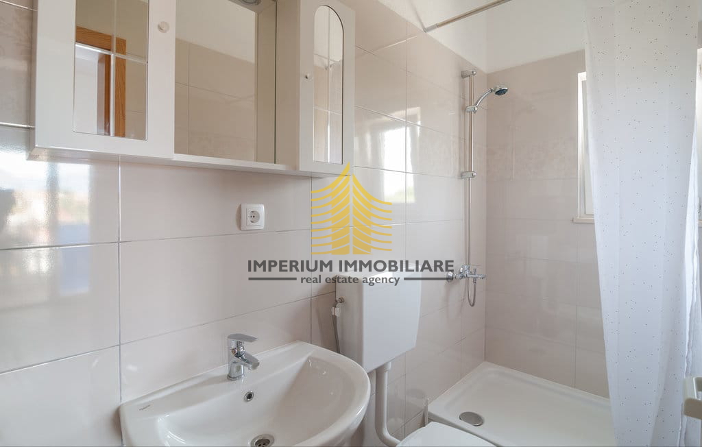 Hiša, prodaja, Splitska, 480 m2, samostojna