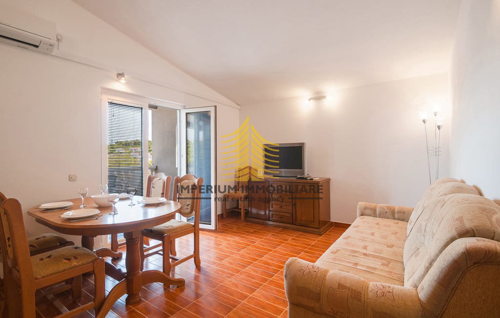 Hiša, prodaja, Splitska, 480 m2, samostojna