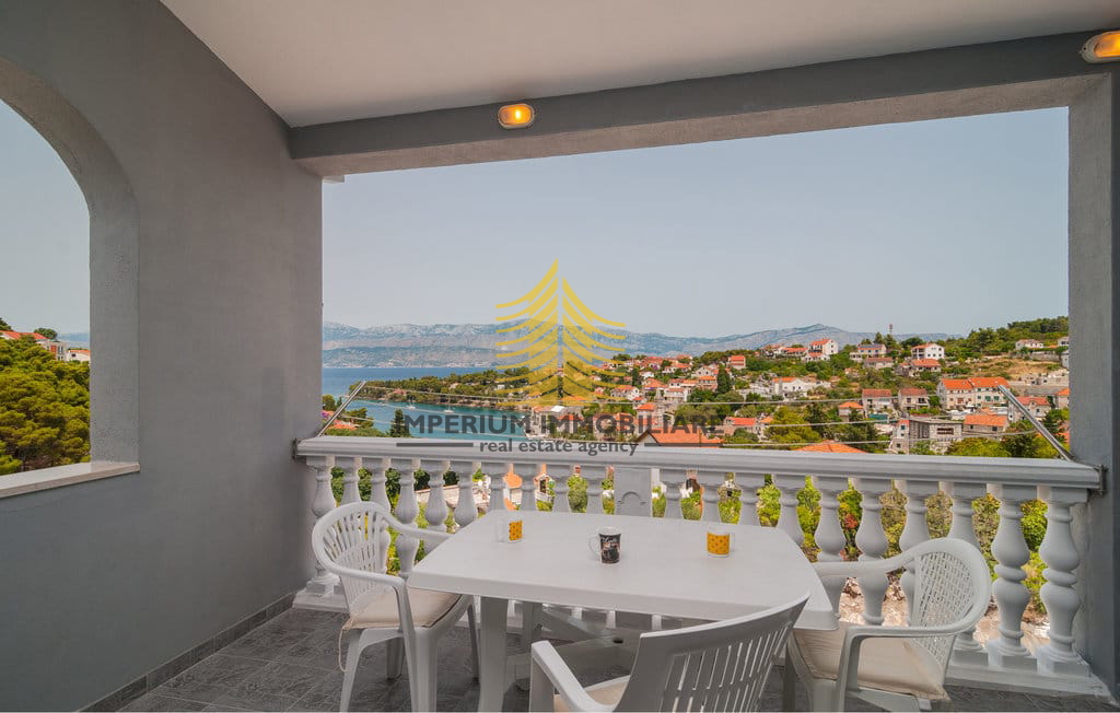 Hiša, prodaja, Splitska, 480 m2, samostojna