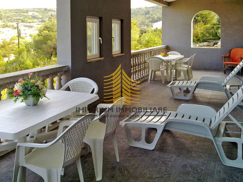 Hiša, prodaja, Splitska, 480 m2, samostojna