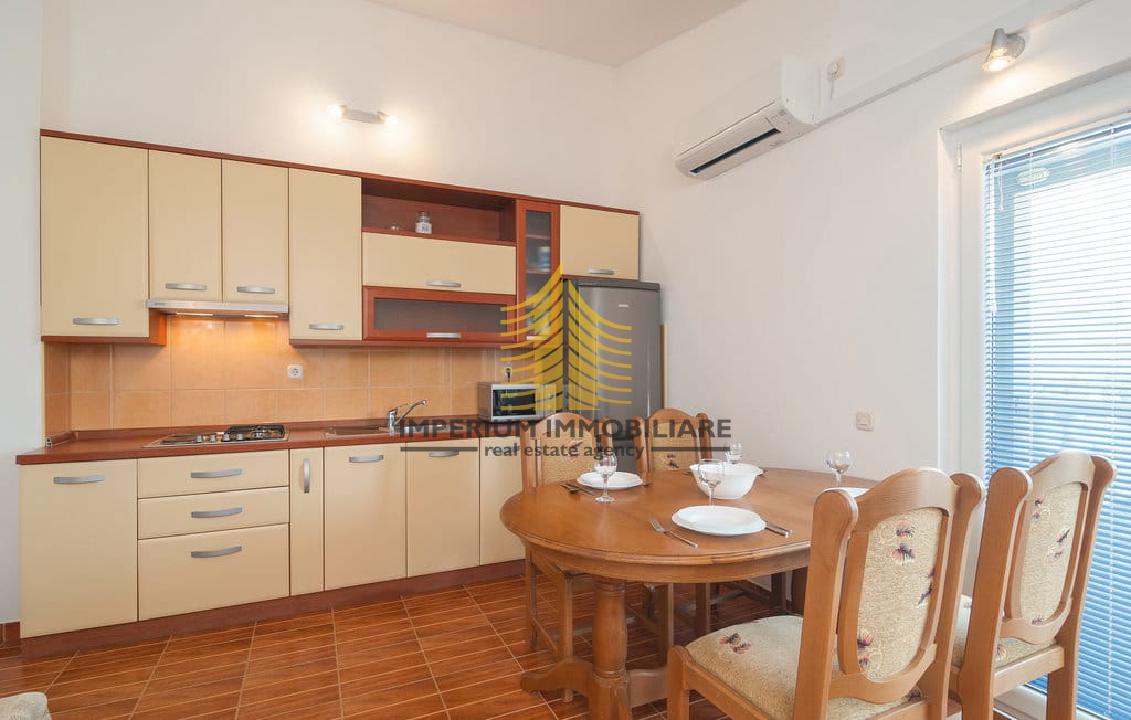 Hiša, prodaja, Splitska, 480 m2, samostojna