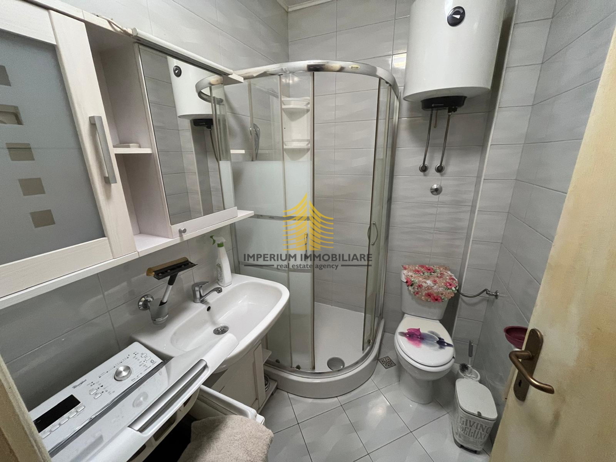 Hiša, prodaja, Kaštel Sućurac, 310 m2, samostojna